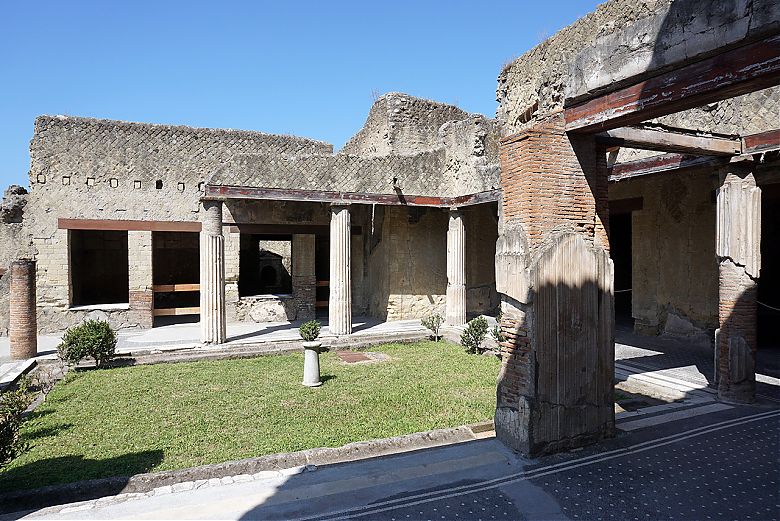 Clicca per vedere l'immagine alla massima grandezza
