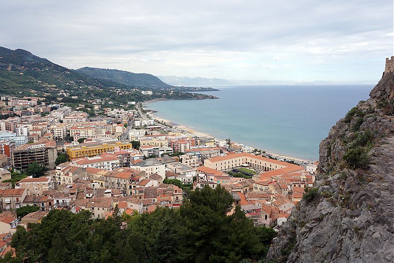 Clicca per vedere l'immagine alla massima grandezza