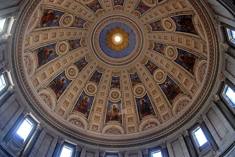 Clicca per vedere l'immagine alla massima grandezza
