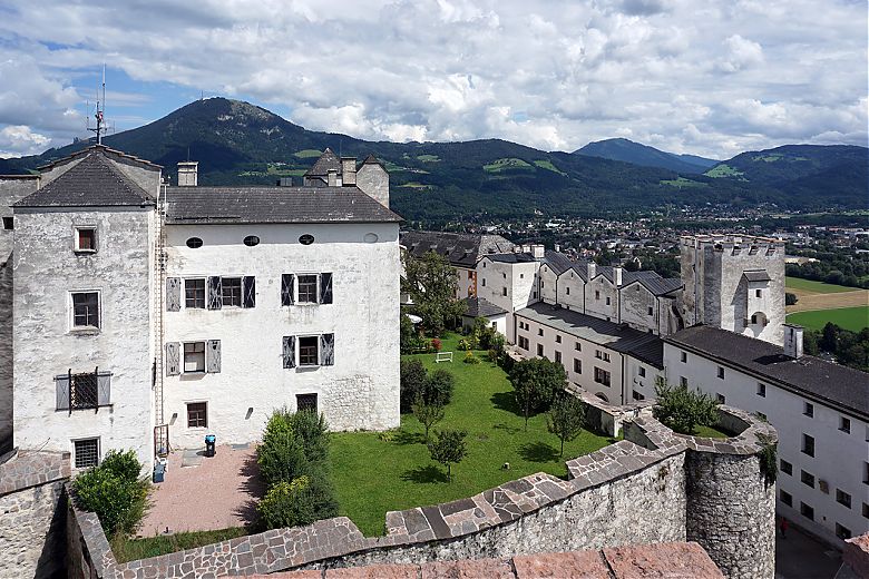 Clicca per vedere l'immagine alla massima grandezza
